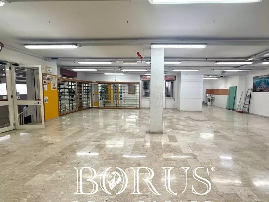 Immagine 5 di Locale commerciale in affitto  in via verdi a Cesa