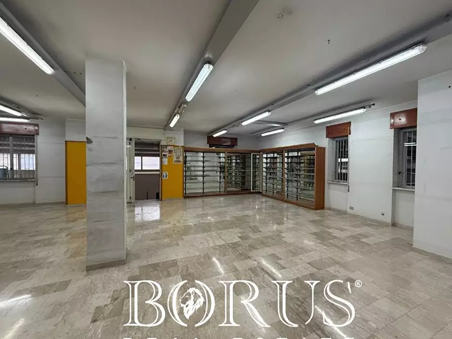 Immagine 10 di Locale commerciale in affitto  in via verdi a Cesa