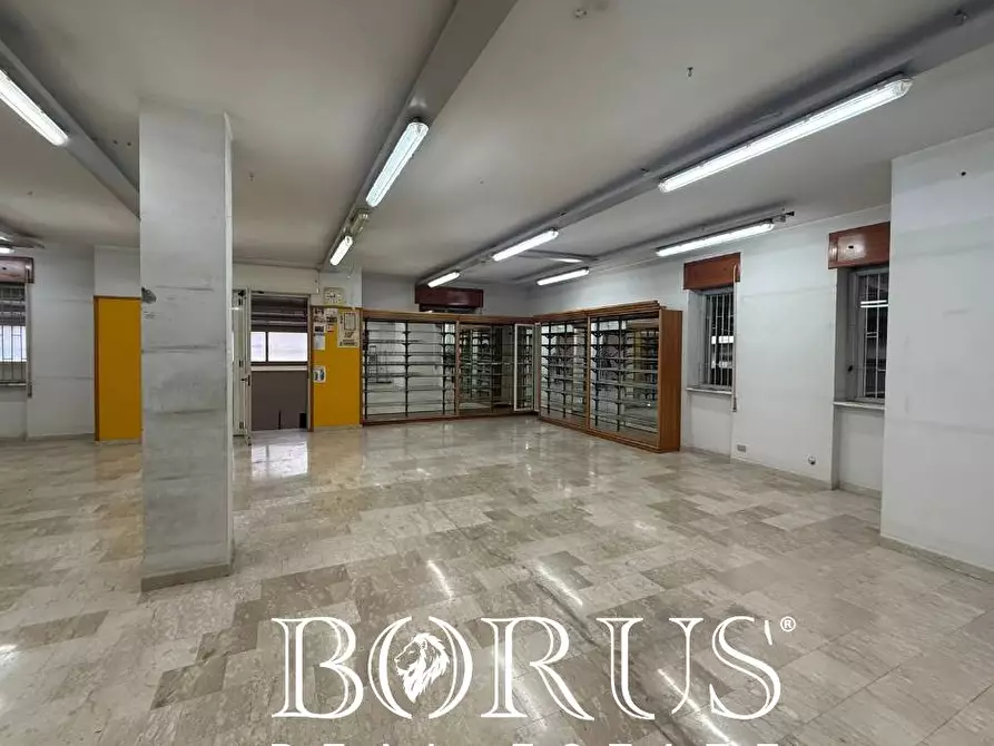 Immagine 11 di Locale commerciale in affitto  in via verdi a Cesa