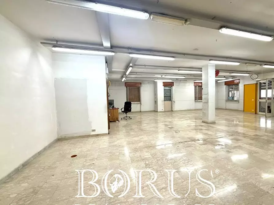 Immagine 16 di Locale commerciale in affitto  in via verdi a Cesa