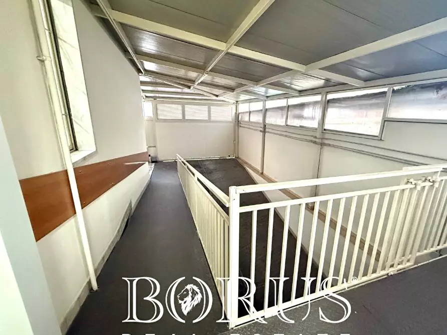 Immagine 18 di Locale commerciale in affitto  in via verdi a Cesa