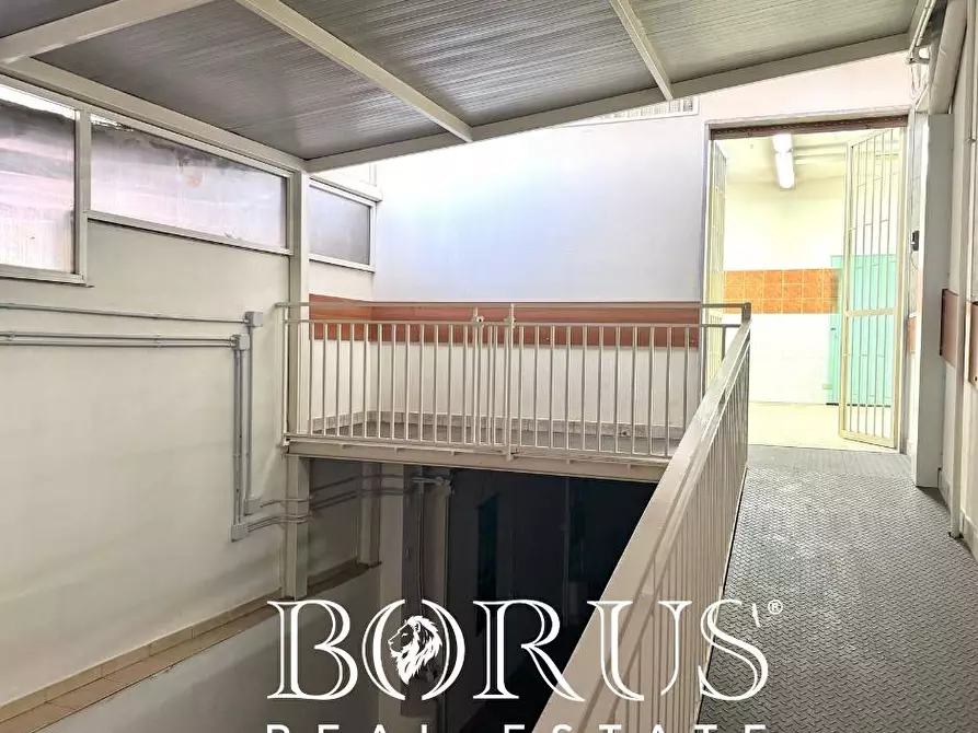 Immagine 20 di Locale commerciale in affitto  in via verdi a Cesa