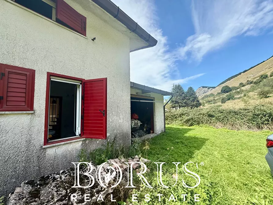 Immagine 49 di Casa indipendente in vendita  a Letino