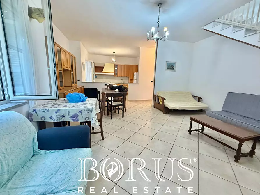 Immagine 13 di Villetta a schiera in vendita  a Castel Volturno