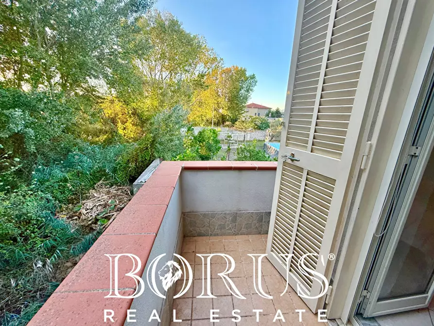 Immagine 48 di Villetta a schiera in vendita  a Castel Volturno