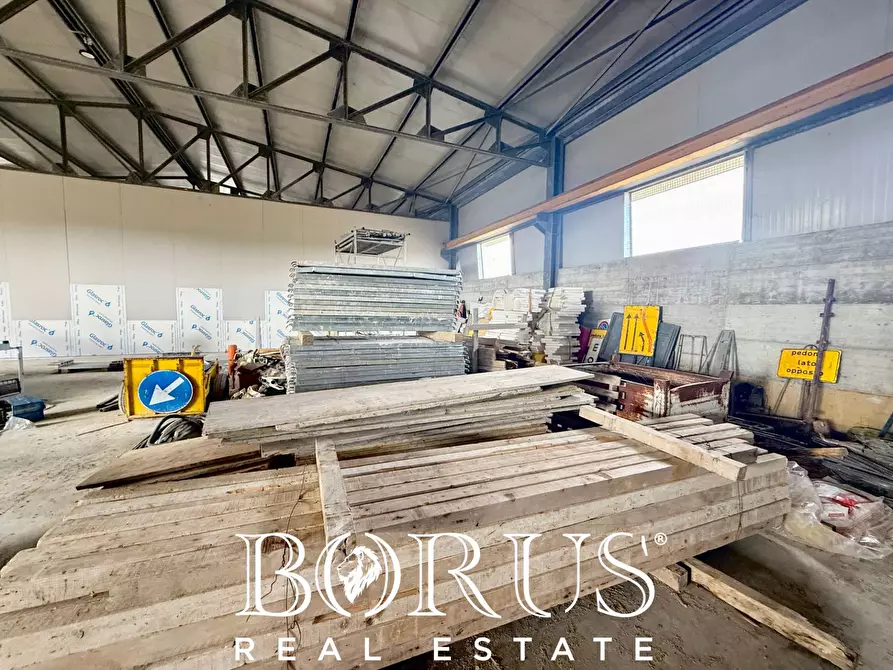 Immagine 3 di Capannone industriale in affitto  in VIA GIARDINO a Villa Literno