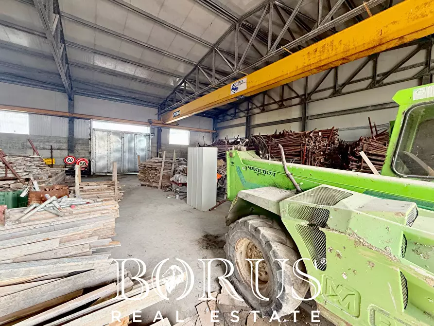 Immagine 8 di Capannone industriale in affitto  in VIA GIARDINO a Villa Literno