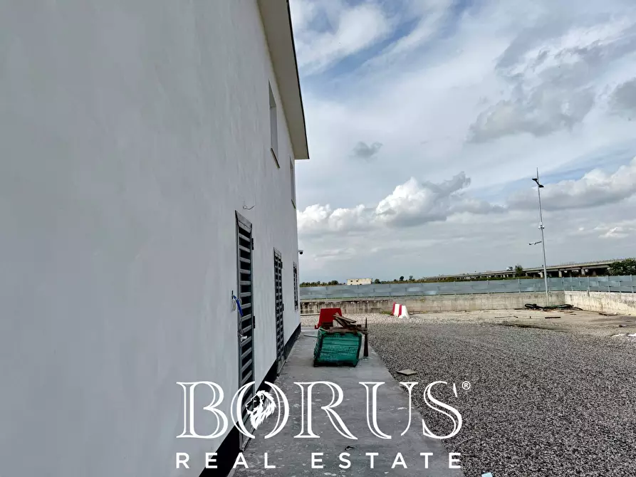 Immagine 15 di Capannone industriale in affitto  in VIA GIARDINO a Villa Literno