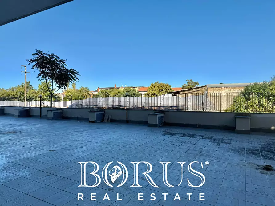 Immagine 13 di Locale commerciale in vendita  in VIA FIRENZE a Santa Maria Capua Vetere