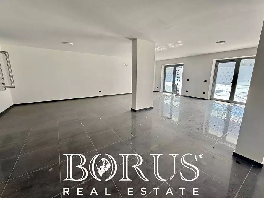 Immagine 4 di Locale commerciale in vendita  in VIA FIRENZE a Santa Maria Capua Vetere