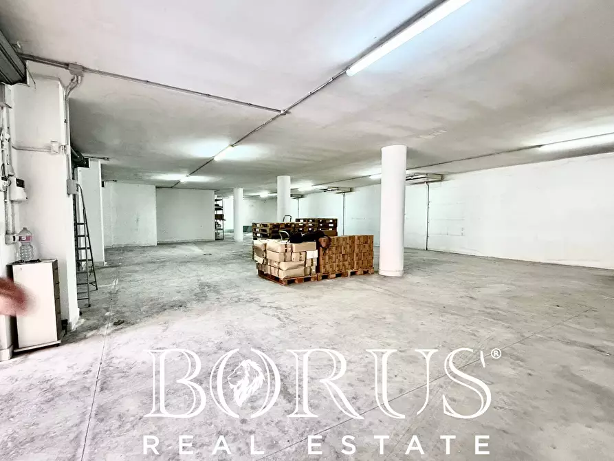 Immagine 2 di Magazzino in vendita  in via Roma a San Marcellino