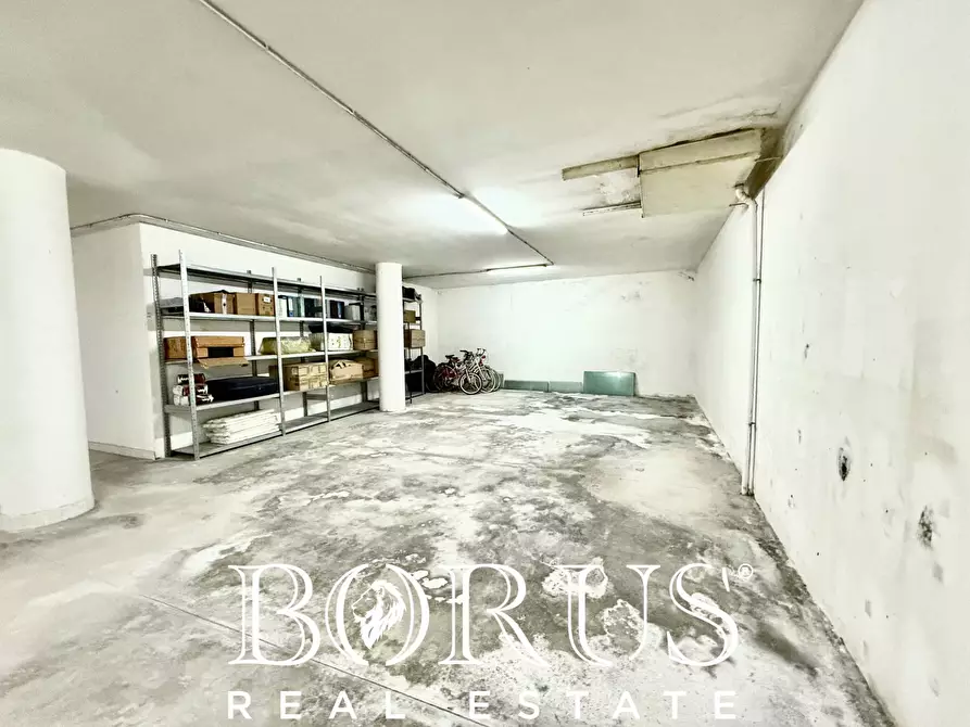 Immagine 3 di Magazzino in vendita  in via Roma a San Marcellino