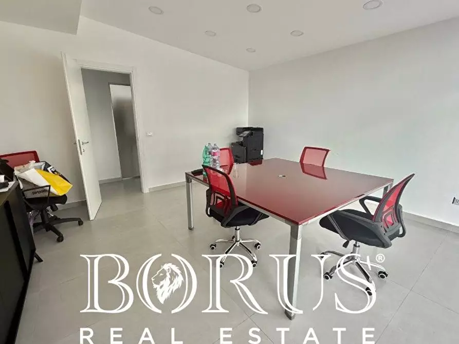 Immagine 4 di Ufficio in affitto  in Strada Consortile a Teverola