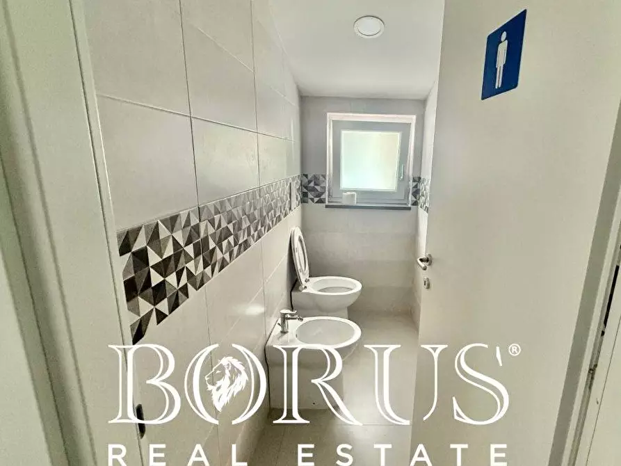 Immagine 11 di Ufficio in affitto  in Strada Consortile a Teverola