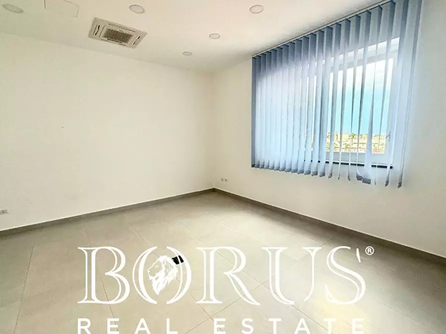 Immagine 15 di Ufficio in affitto  in Strada Consortile a Teverola