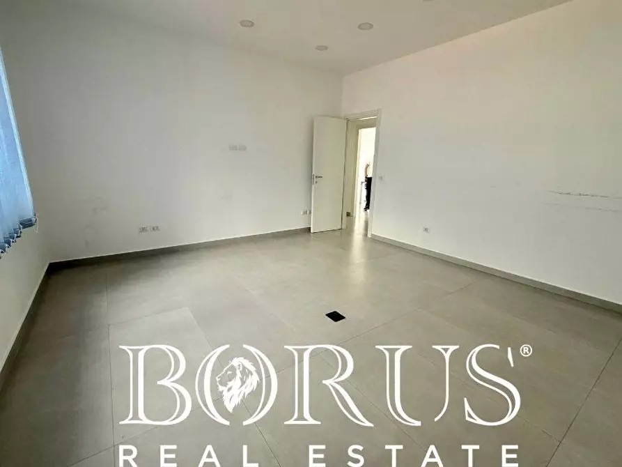 Immagine 18 di Ufficio in affitto  in Strada Consortile a Teverola