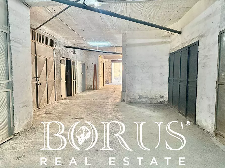 Immagine 4 di Box auto in vendita  in via Caruso a Aversa