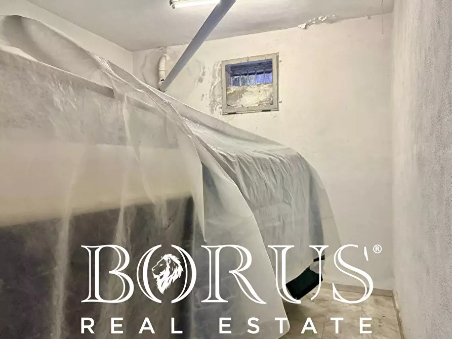 Immagine 6 di Box auto in vendita  in via Caruso a Aversa