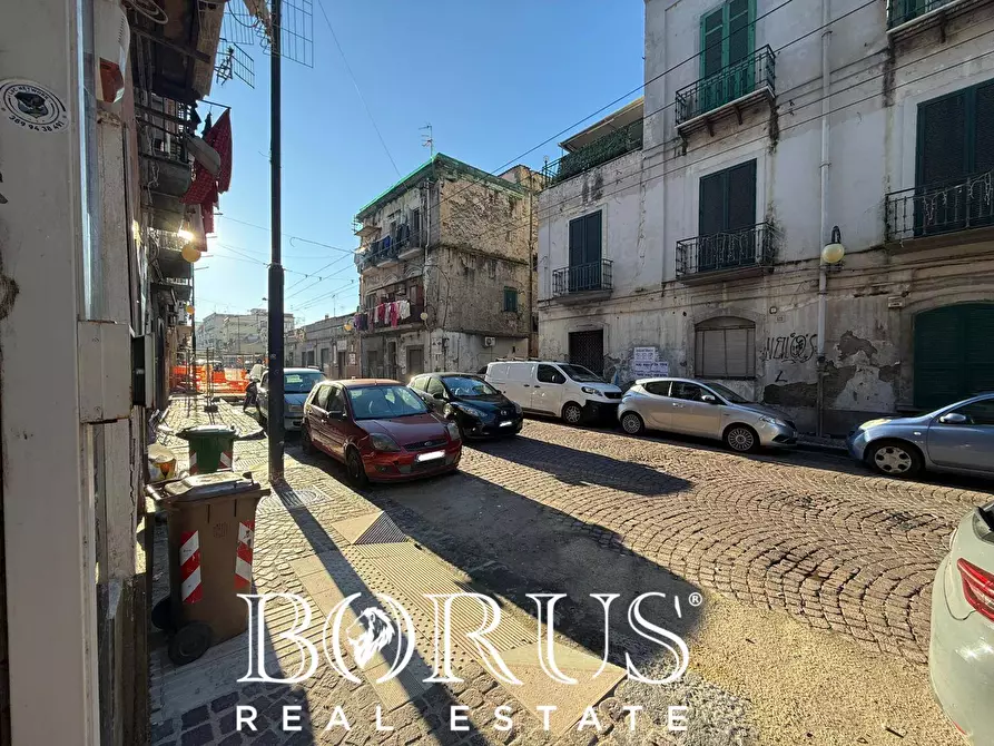 Immagine 11 di Locale commerciale in vendita  in Corso San Giovanni a Teduccio a Napoli