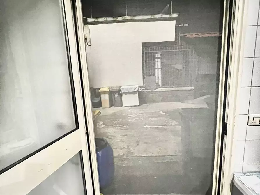 Immagine 17 di Attività commerciale in vendita  in VIA MAGENTA a Aversa