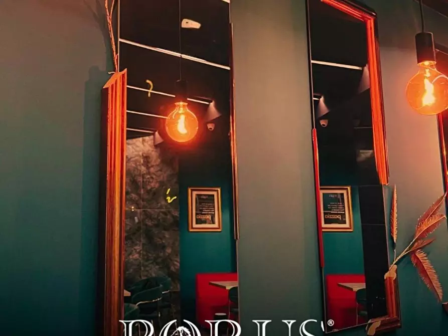 Immagine 8 di Attività commerciale in vendita  in VIA MAGENTA a Aversa