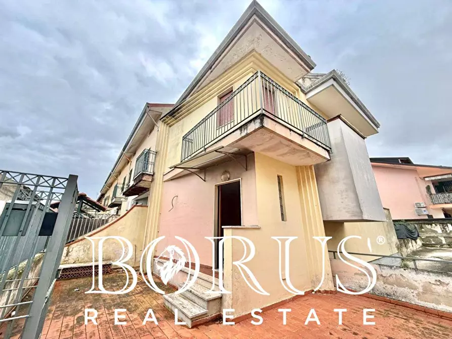 Immagine 34 di Villetta a schiera in vendita  in via Principe Umberto a Trentola Ducenta