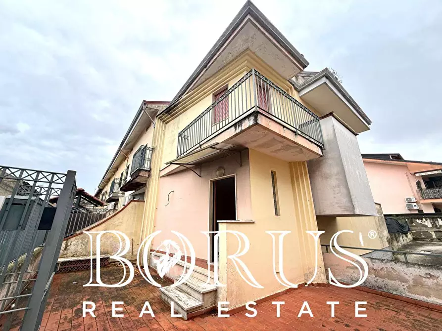 Immagine 56 di Villetta a schiera in vendita  in via Principe Umberto a Trentola Ducenta