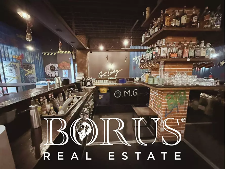 Immagine 7 di Attività commerciale in vendita  in Via Filippo Saporito a Cancello Ed Arnone