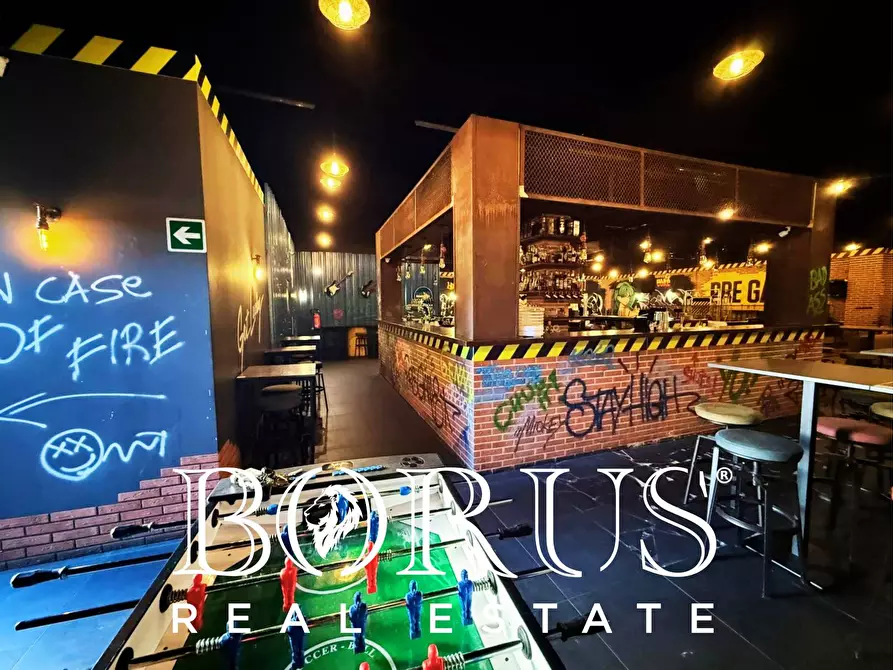 Immagine 8 di Attività commerciale in vendita  in Via Filippo Saporito a Cancello Ed Arnone