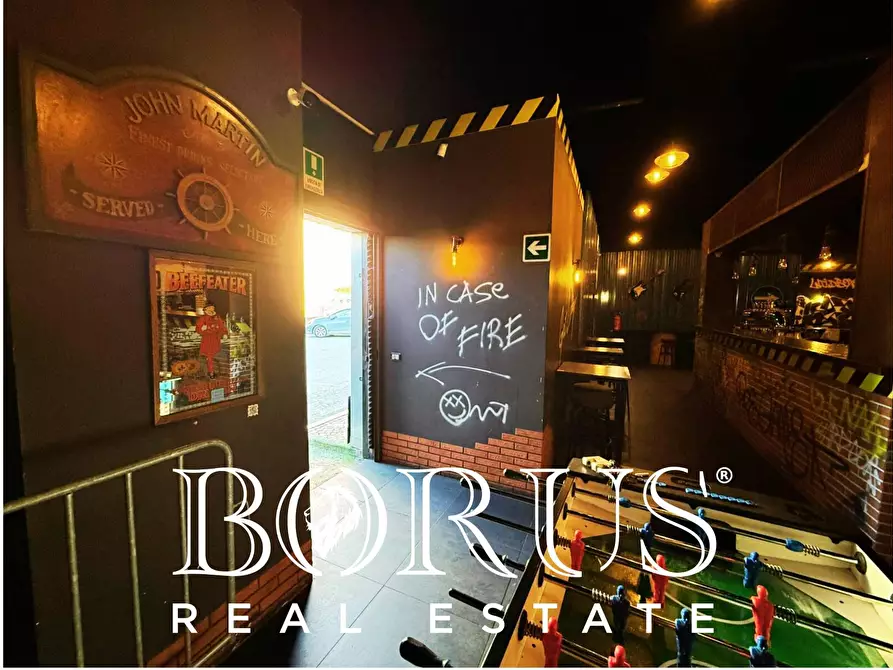 Immagine 9 di Attività commerciale in vendita  in Via Filippo Saporito a Cancello Ed Arnone