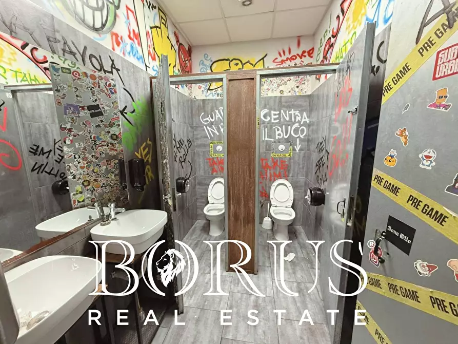 Immagine 11 di Attività commerciale in vendita  in Via Filippo Saporito a Cancello Ed Arnone