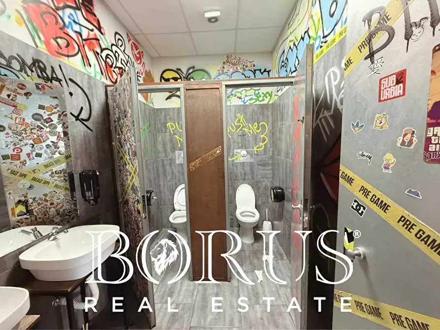 Immagine 12 di Attività commerciale in vendita  in Via Filippo Saporito a Cancello Ed Arnone