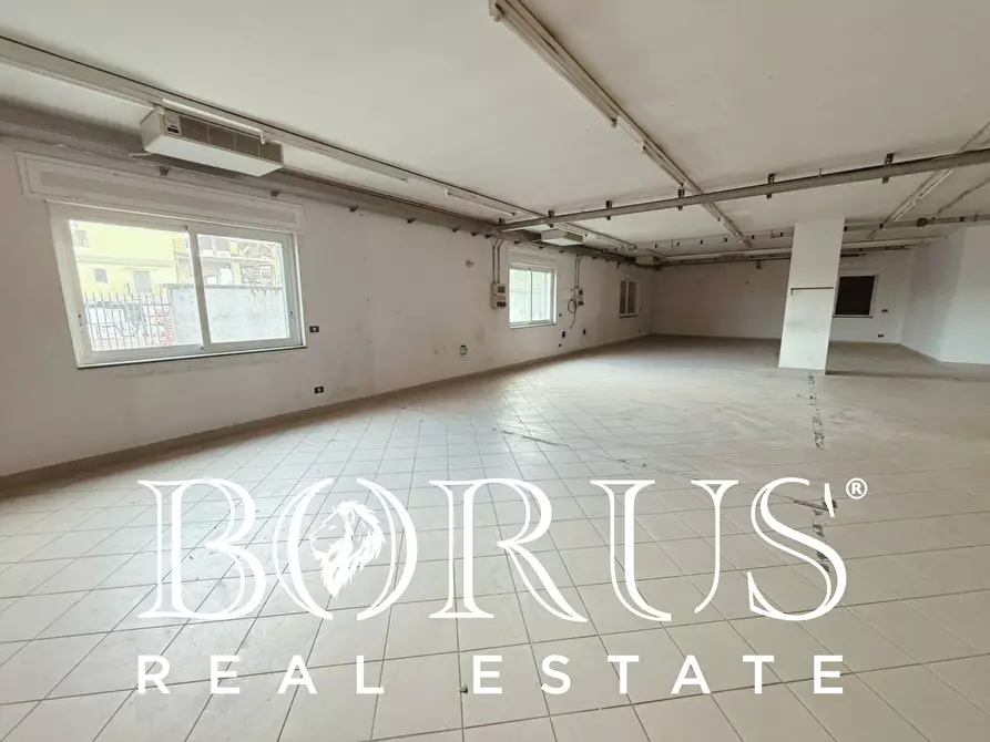 Immagine 12 di Locale commerciale in affitto  in Viale della libertà a Gricignano Di Aversa