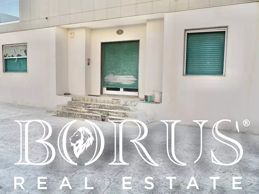 Immagine 25 di Locale commerciale in affitto  in Viale della libertà a Gricignano Di Aversa