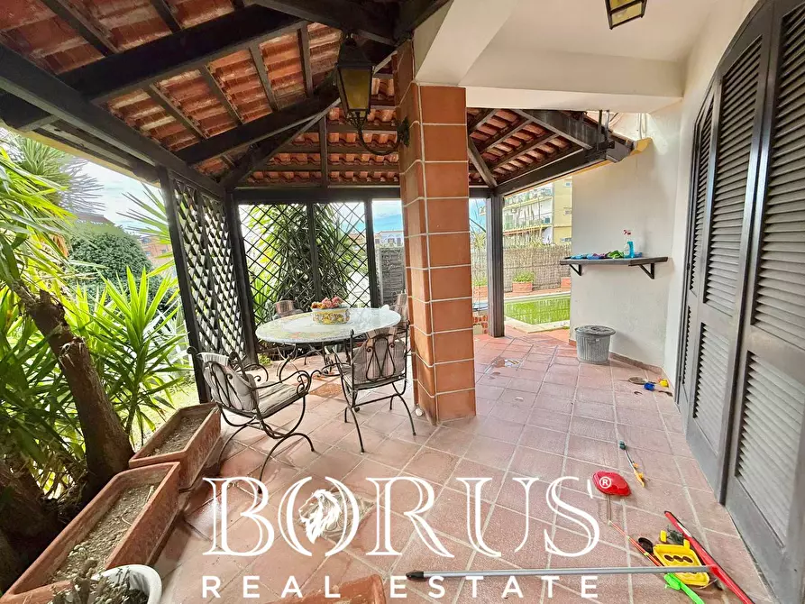 Immagine 13 di Villa in vendita  in VIALE IMPERIA a Castel Volturno