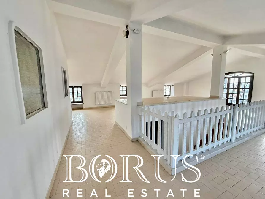 Immagine 33 di Villa in vendita  in VIALE IMPERIA a Castel Volturno