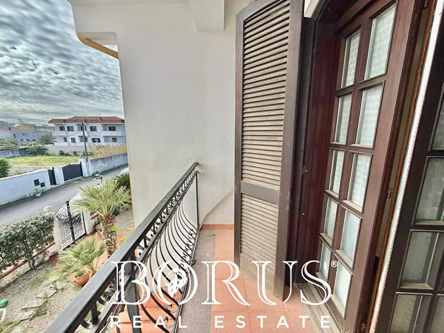 Immagine 40 di Villa in vendita  in VIALE IMPERIA a Castel Volturno