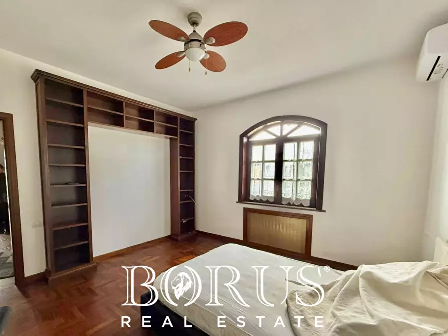 Immagine 43 di Villa in vendita  in VIALE IMPERIA a Castel Volturno