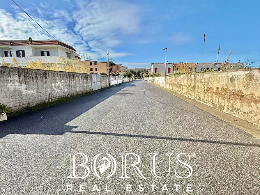 Immagine 47 di Villa in vendita  in VIALE IMPERIA a Castel Volturno