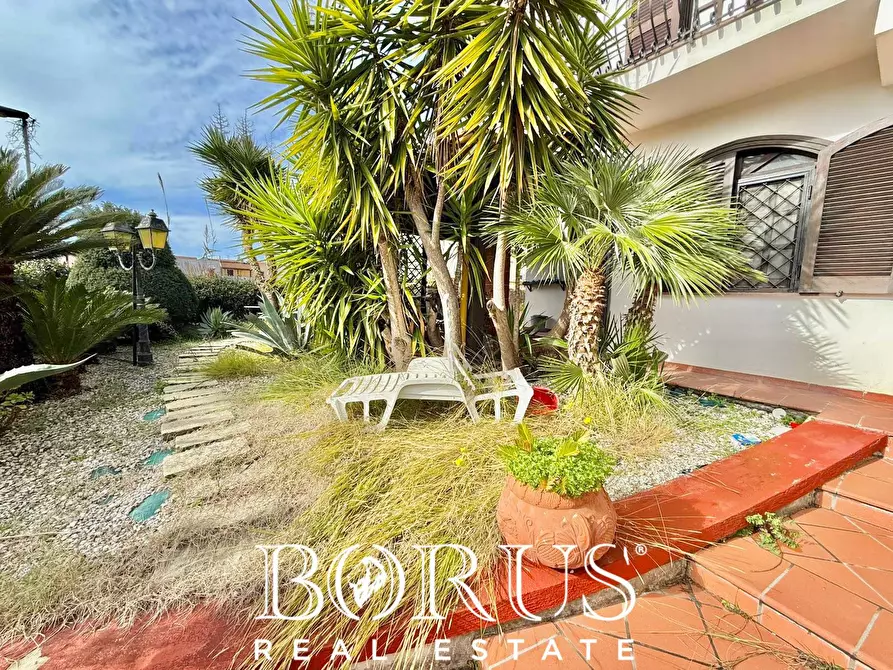 Immagine 51 di Villa in vendita  in VIALE IMPERIA a Castel Volturno