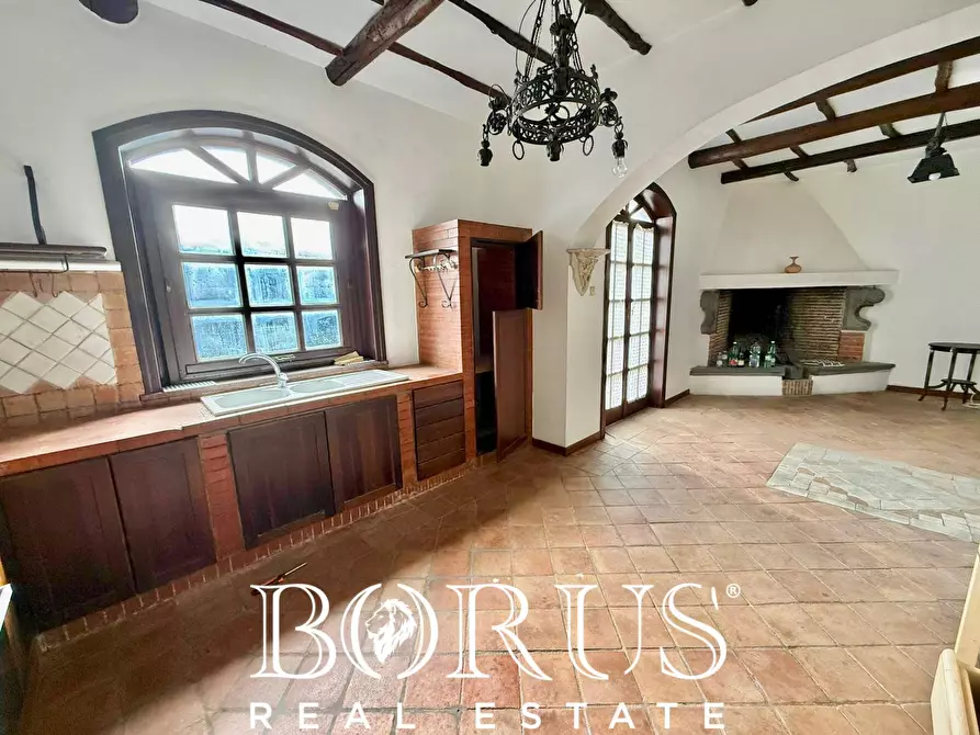 Immagine 54 di Villa in vendita  in VIALE IMPERIA a Castel Volturno