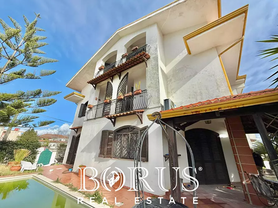 Immagine 7 di Villa in vendita  in VIALE IMPERIA a Castel Volturno