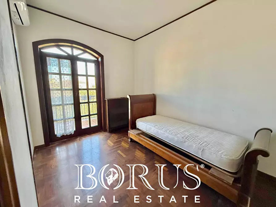 Immagine 69 di Villa in vendita  in VIALE IMPERIA a Castel Volturno