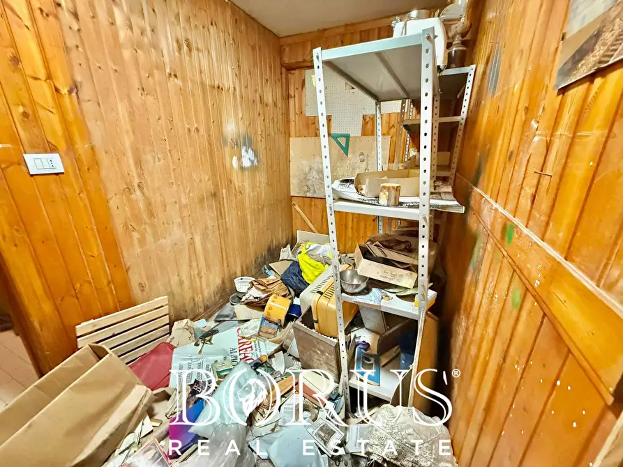 Immagine 87 di Villa in vendita  in VIALE IMPERIA a Castel Volturno