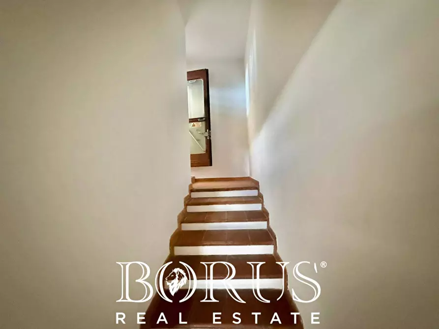 Immagine 90 di Villa in vendita  in VIALE IMPERIA a Castel Volturno