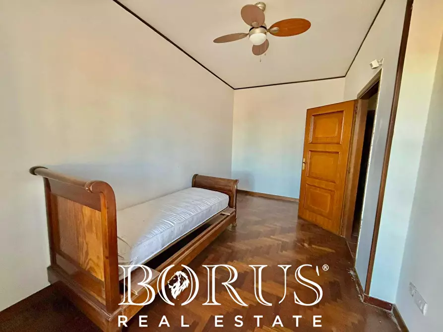 Immagine 100 di Villa in vendita  in VIALE IMPERIA a Castel Volturno