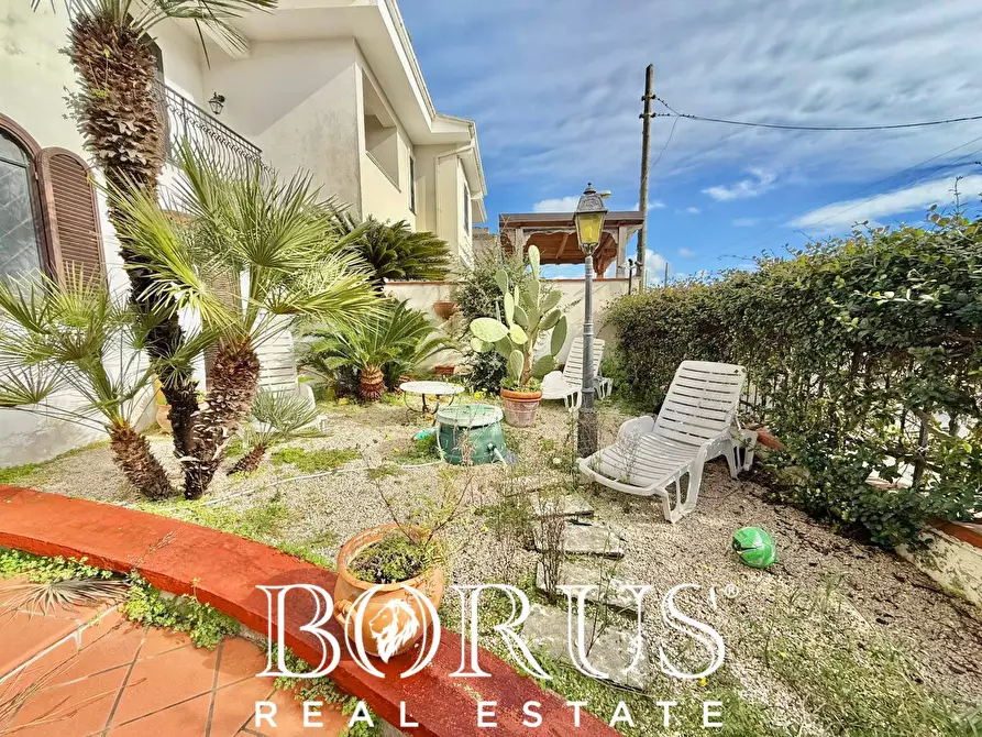 Immagine 19 di Villa in vendita  in VIALE IMPERIA a Castel Volturno