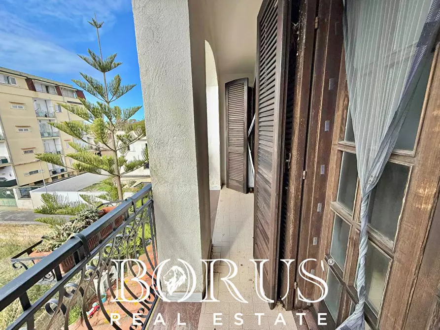 Immagine 110 di Villa in vendita  in VIALE IMPERIA a Castel Volturno