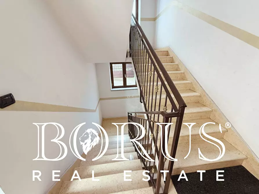 Immagine 31 di Appartamento in vendita  in Via Amendola a Parete