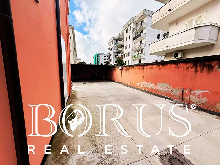 Immagine 33 di Appartamento in vendita  in Via Amendola a Parete